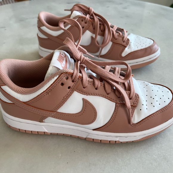 Nike Dunk Women 7.5 Rose Whisper 6 Men - Picture 1 of 10